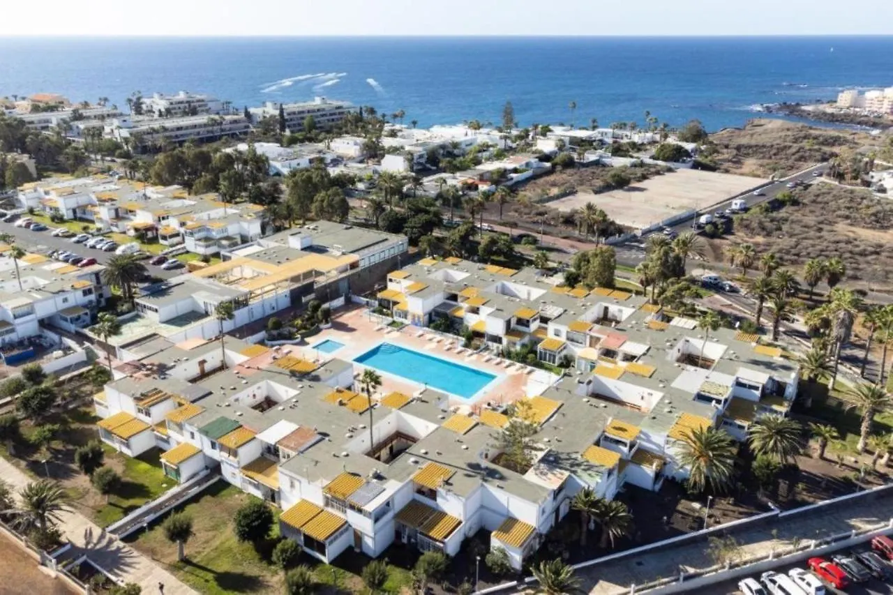 Papagayo Beach Apartments Arona